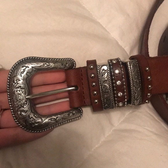 Sold at consignment - Picture 3 of 5